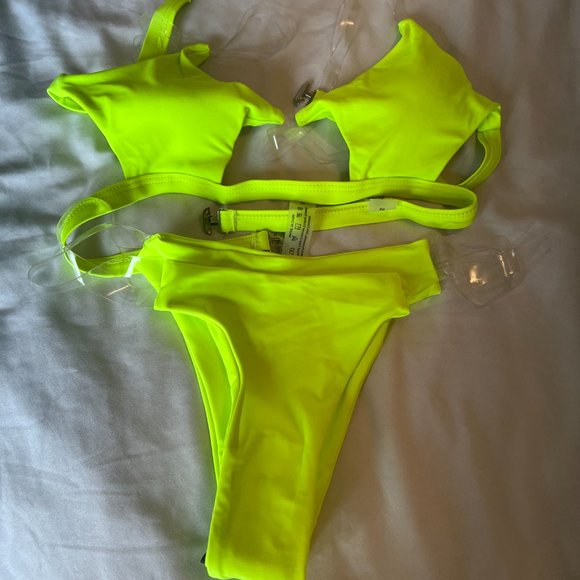 HUGE BUNDLE || Designer Swimwear (XS/S) Retailing over $1500 - Picture 13 of 13